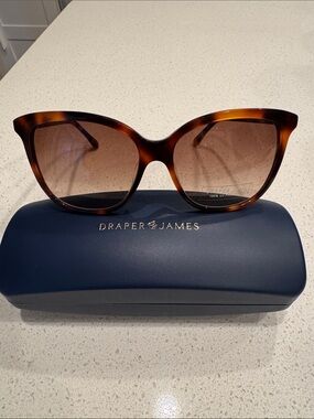 Draper James Tortoiseshell Cat-Eye Sunglasses with Brown Gradient Lenses